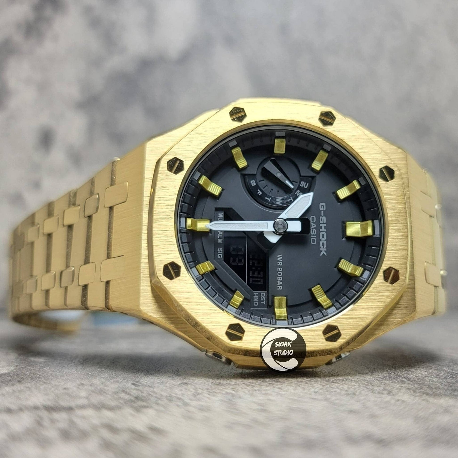 Casioak Mod Watch Gold Case Metal Strap Black Gold Verrtical Stripe Time Mark Black Dial 44mm- Casioak Mod Casio G-Shock Royal Oak Custom Mens Luxury Watches Ga2100