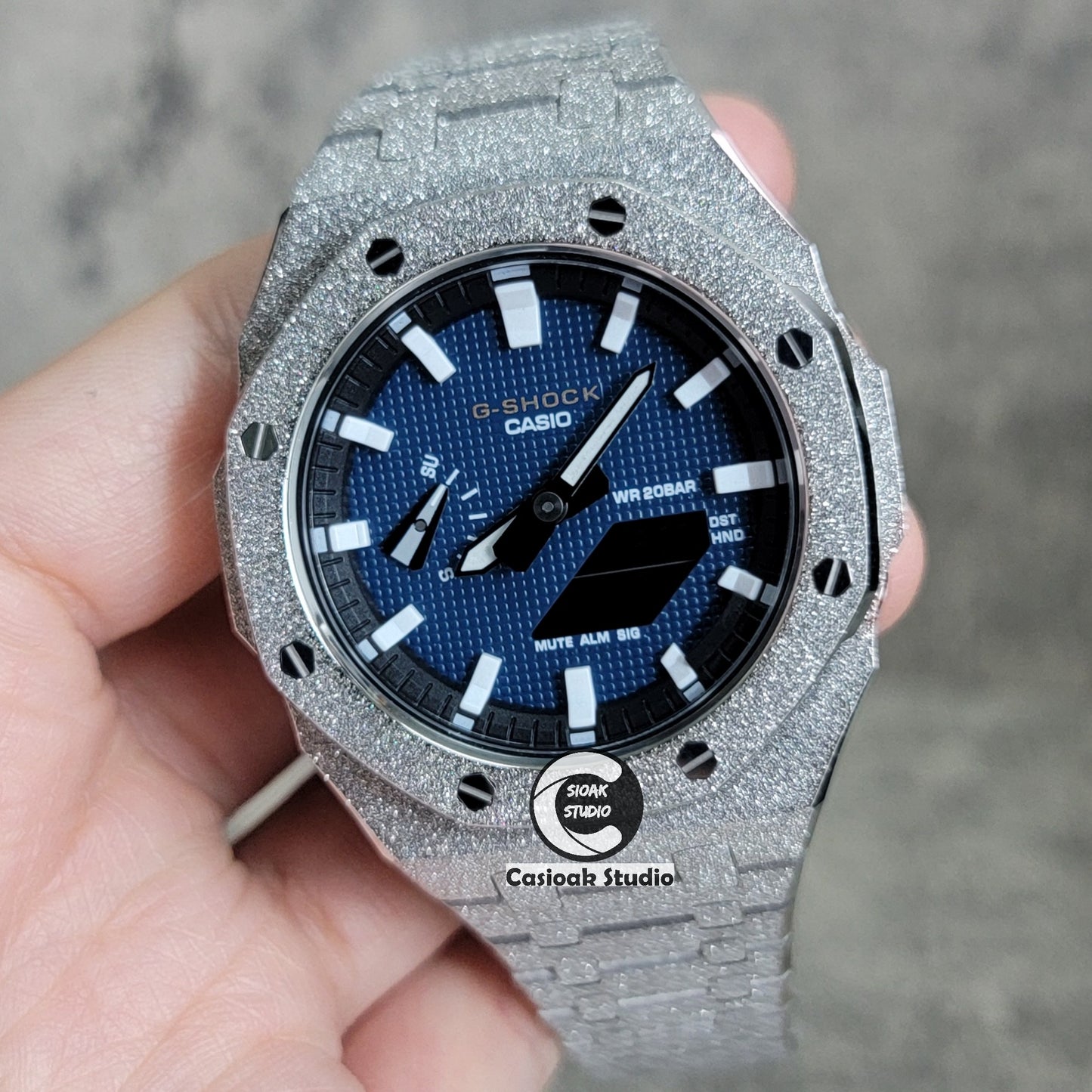 Casioak Mod Watch Frosted Silver Case Metal Strap Black White Time Mark Blue Waffle Dials 44mm
