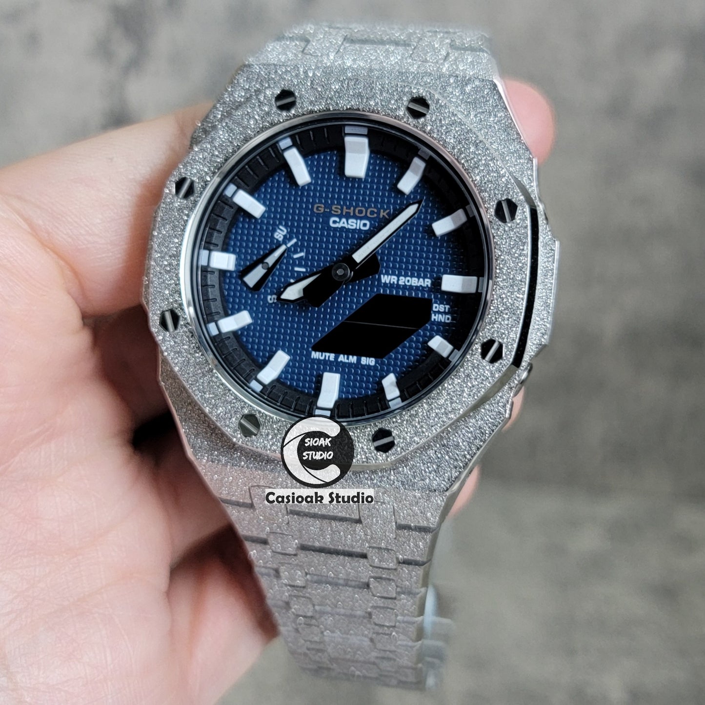 Casioak Mod Watch Frosted Silver Case Metal Strap Black White Time Mark Blue Waffle Dials 44mm
